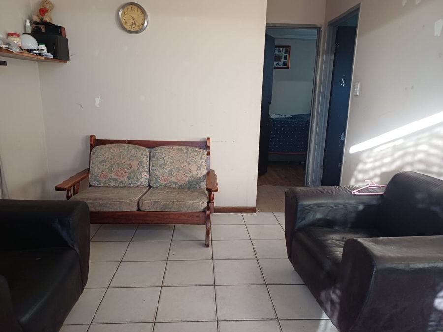 2 Bedroom Property for Sale in Silwood Heights Western Cape